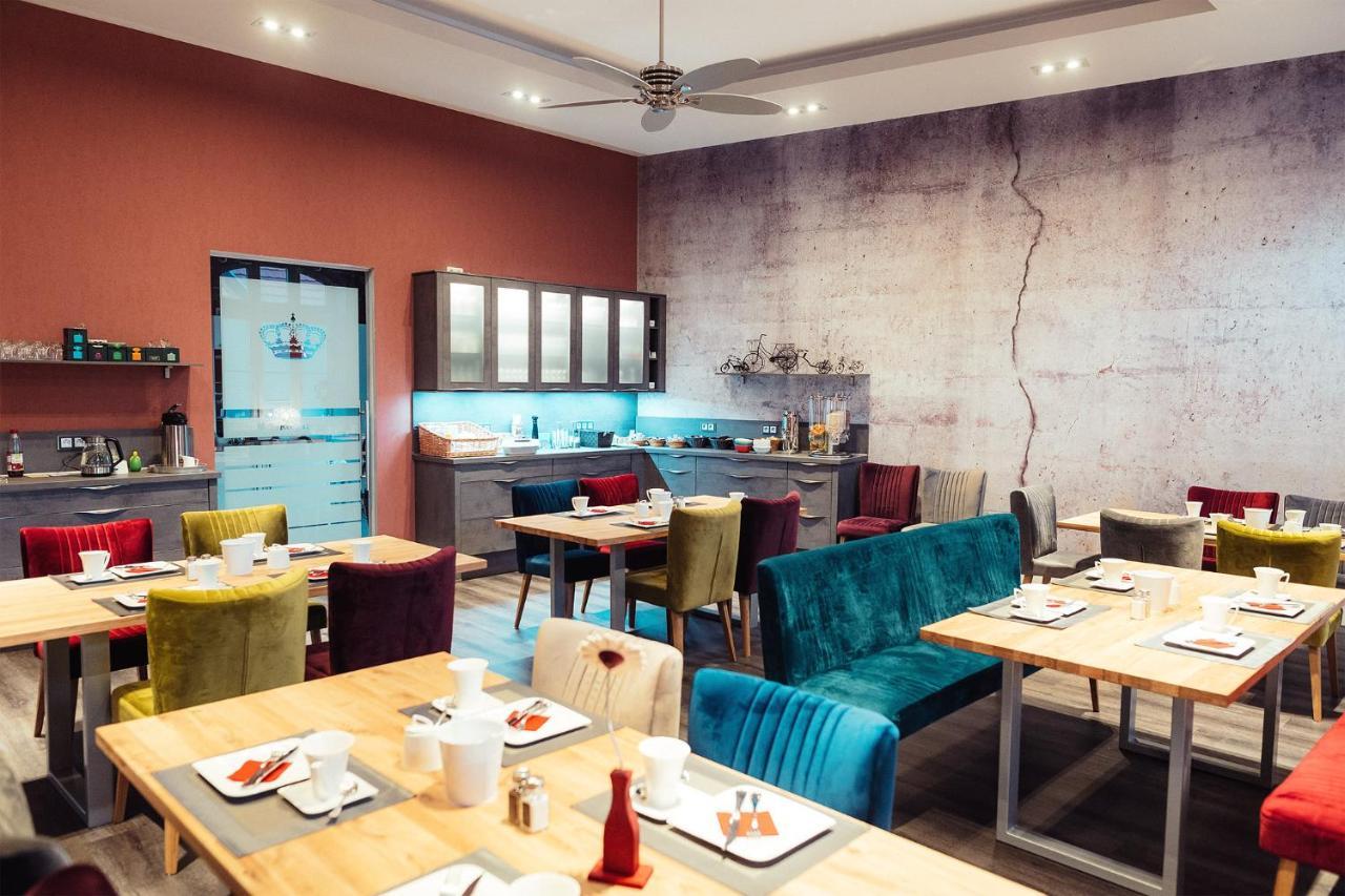 Hotel - Pension & Gaststaette "Alter Koenig" Hettstedt المظهر الخارجي الصورة